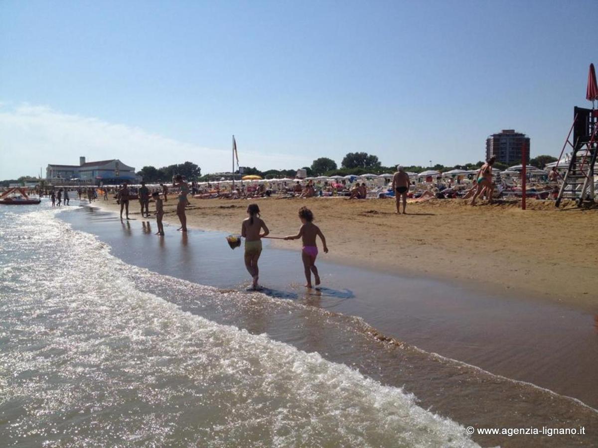 Lignano Sabbiadoro With Pool Apartment Exterior foto