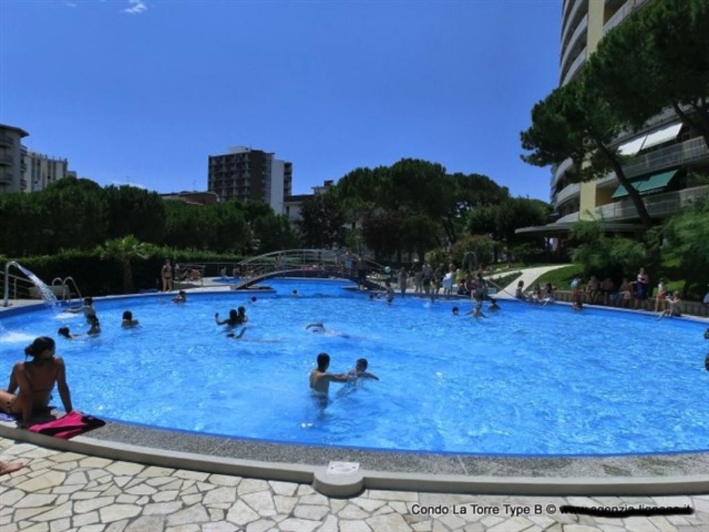 Lignano Sabbiadoro With Pool Apartment Exterior foto